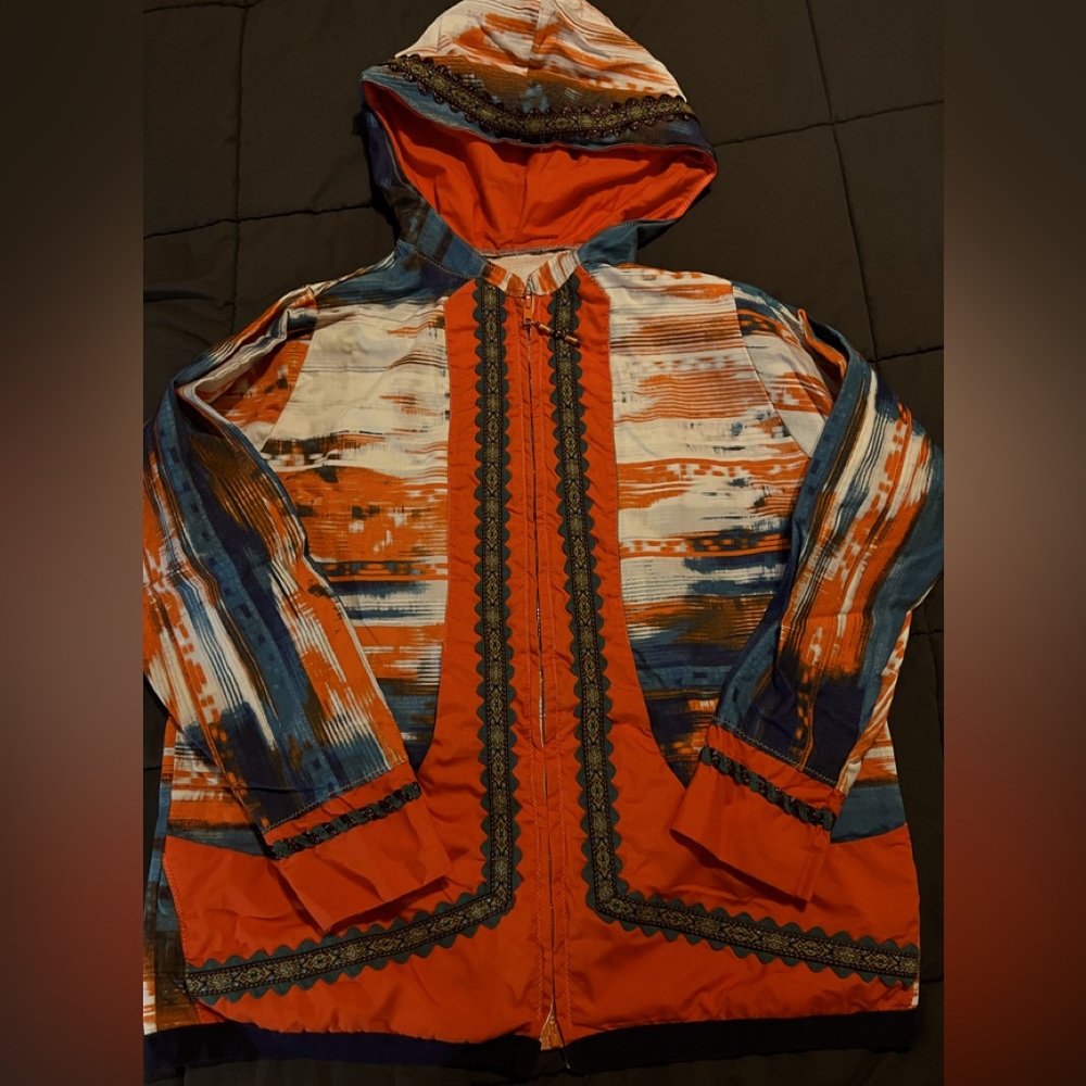 EUC Alaska indigenous Kuspuk size woman’s L